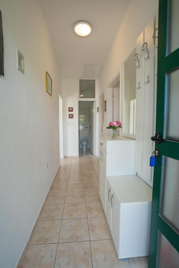 Appartement Kuca Za Odmor Denona à Borovići Extérieur photo